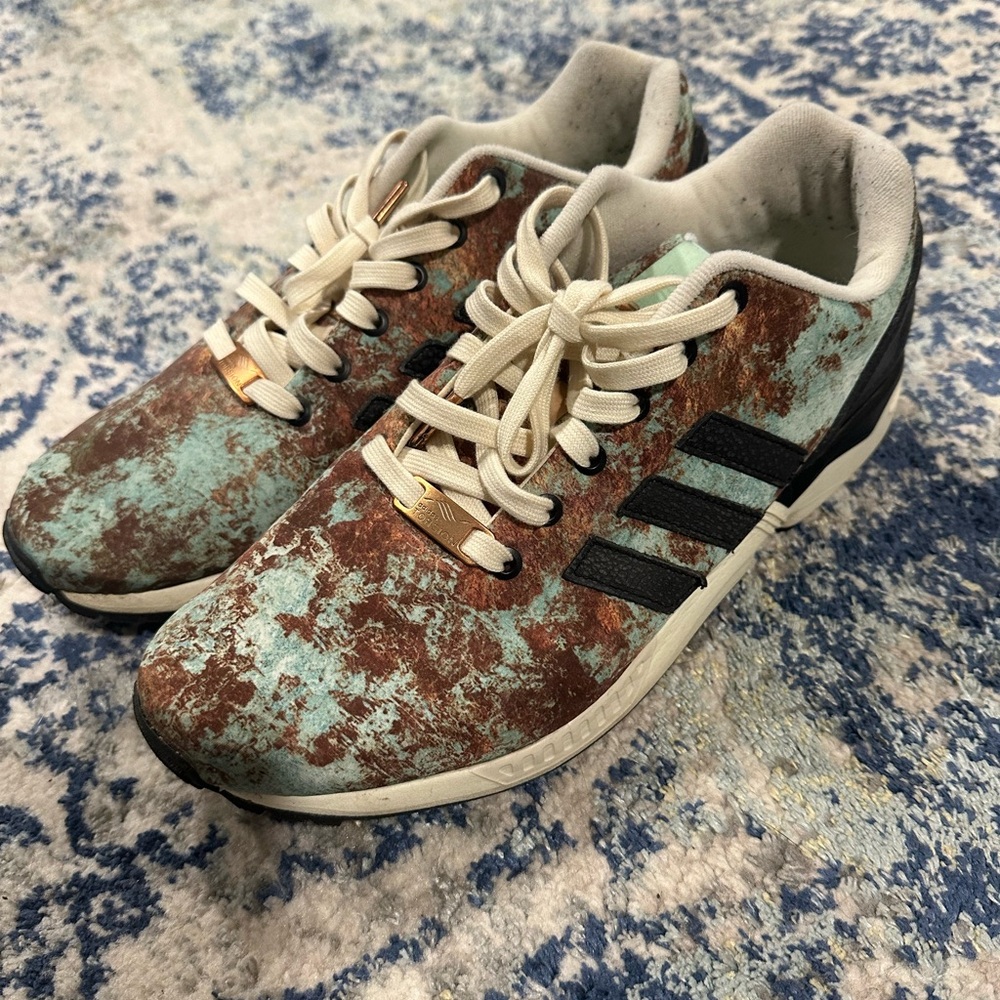 Adidas zx flux practically new.